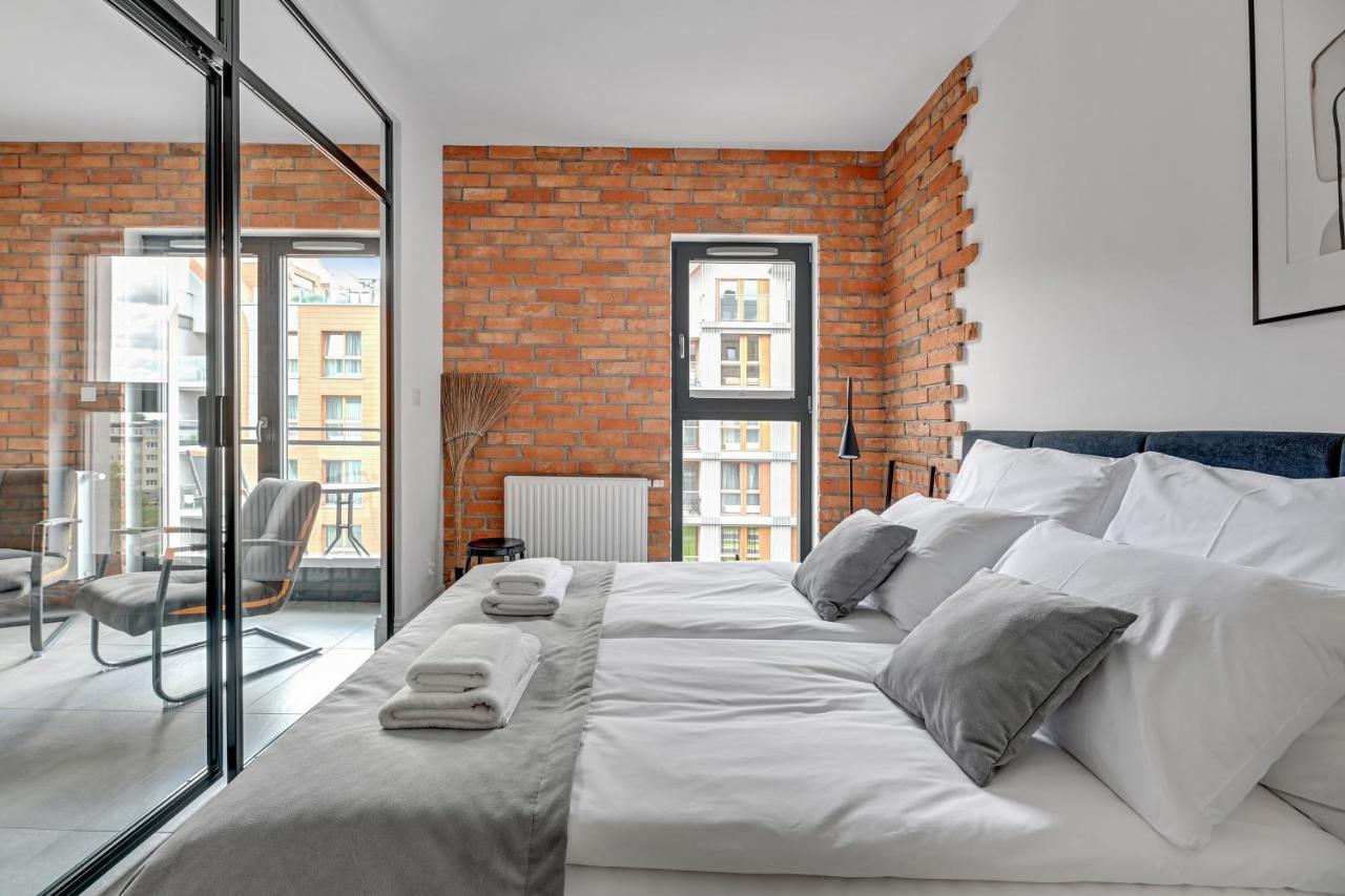 Aura III Apartments & Free Parking By Downtown Apartments Gdansk Dış mekan fotoğraf