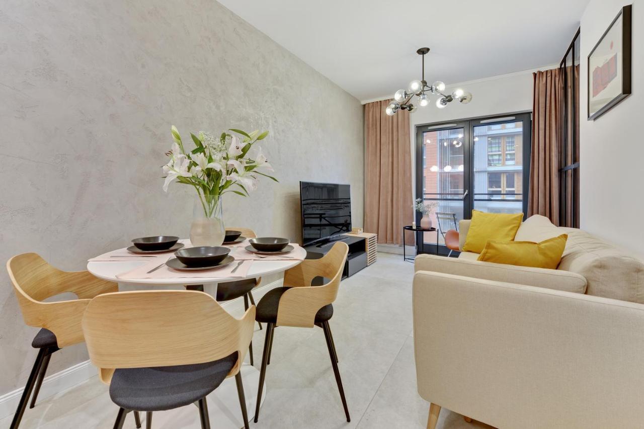 Aura III Apartments & Free Parking By Downtown Apartments Gdansk Dış mekan fotoğraf